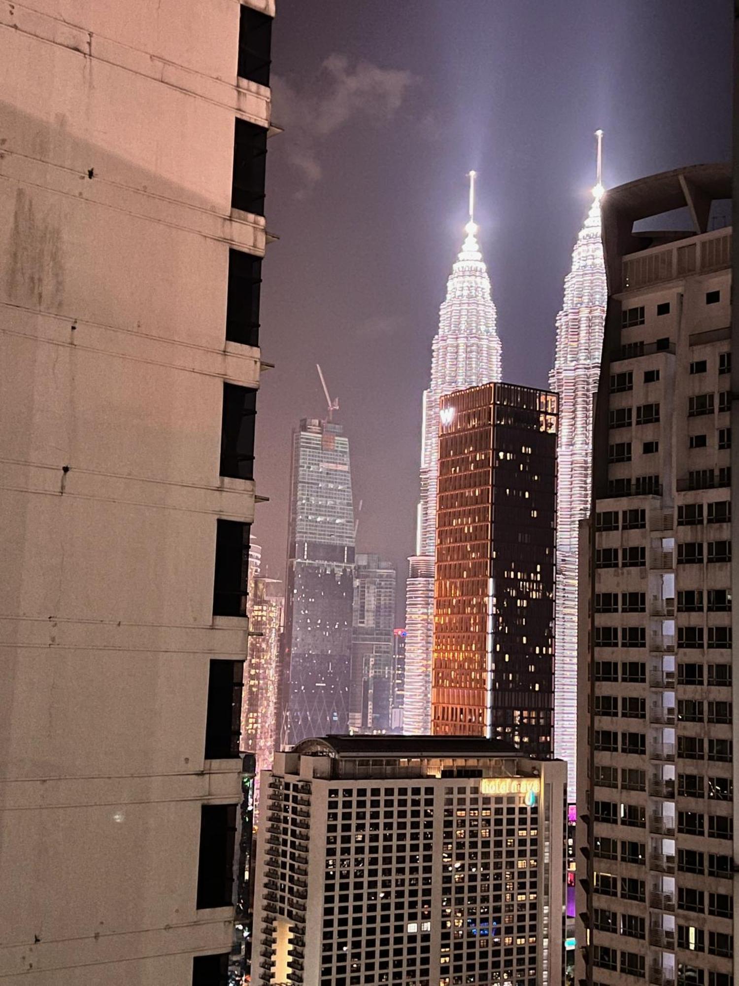 Mercu Summer Suites Klcc By Sweet Home Kuala Lumpur Kültér fotó